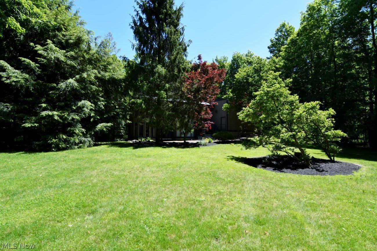 15874 Arbor Trail Newbury OH 44065