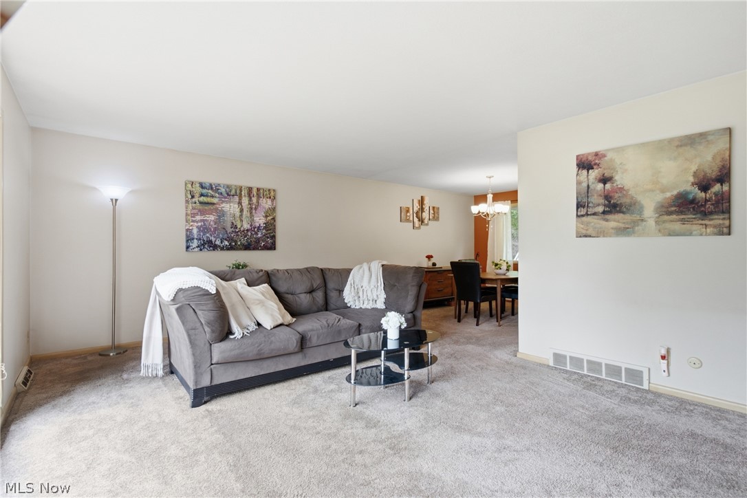 1351 N Circle View Drive Seven Hills OH 44131