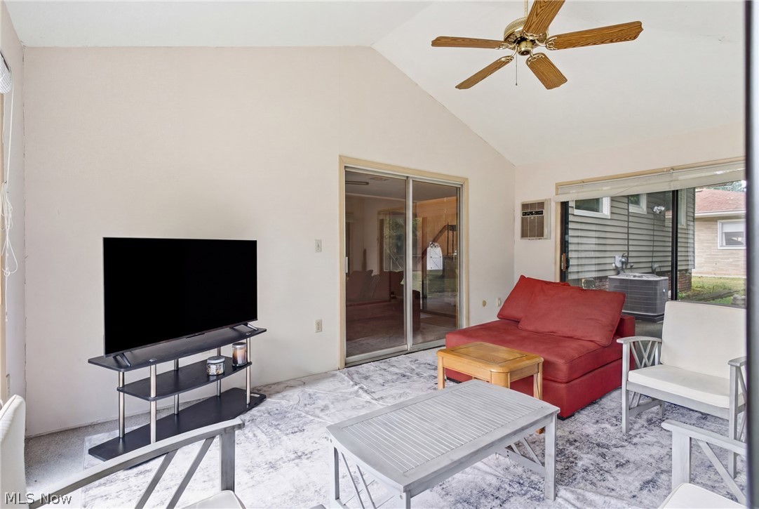 1351 N Circle View Drive Seven Hills OH 44131