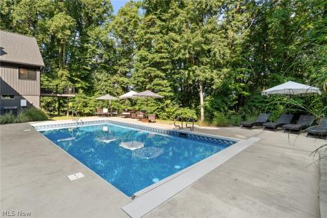 2119 Johns Road Clinton OH 44216