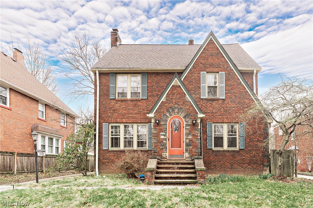 1489 Crest Road Cleveland Heights OH 44121