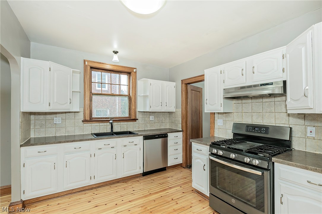 1489 Crest Road Cleveland Heights OH 44121