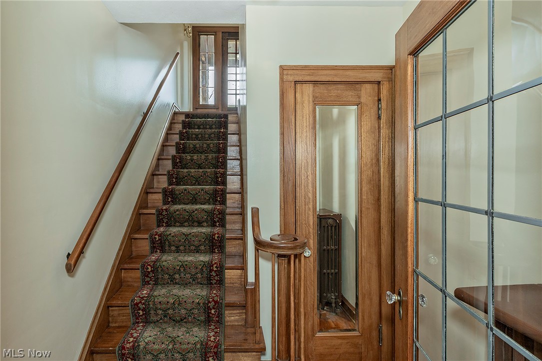 1489 Crest Road Cleveland Heights OH 44121