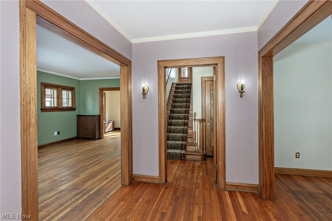 1489 Crest Road Cleveland Heights OH 44121