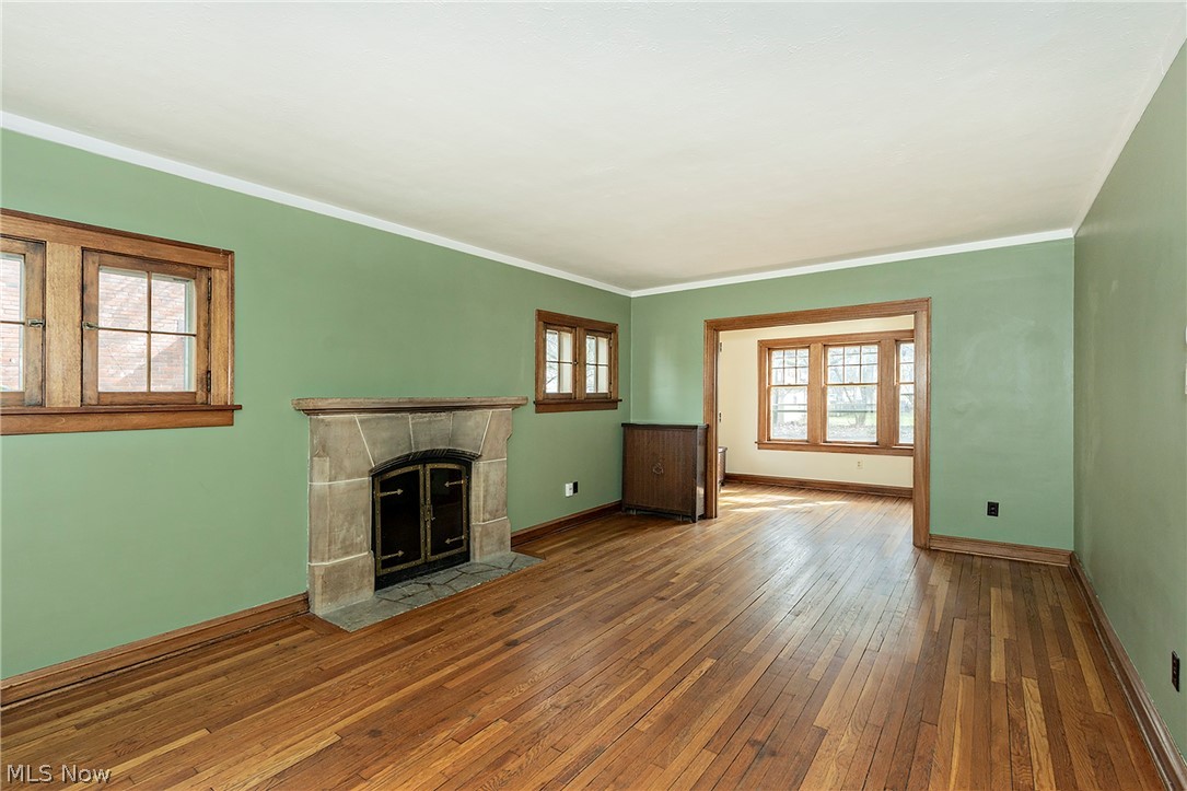 1489 Crest Road Cleveland Heights OH 44121
