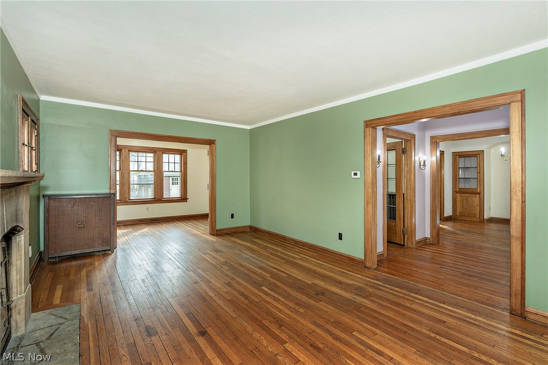 1489 Crest Road Cleveland Heights OH 44121