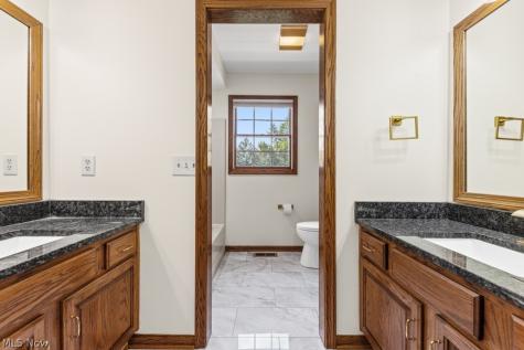 6962 Mapleridge Circle NW Canton OH 44718