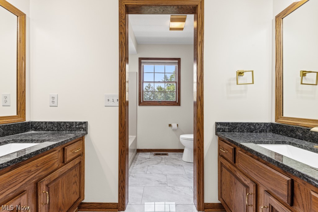 6962 Mapleridge Circle NW Canton OH 44718