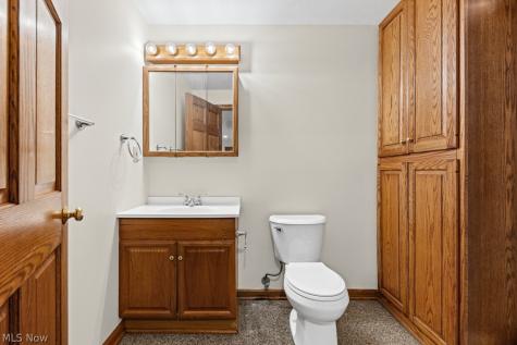 6962 Mapleridge Circle NW Canton OH 44718