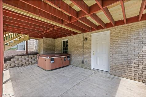 6962 Mapleridge Circle NW Canton OH 44718