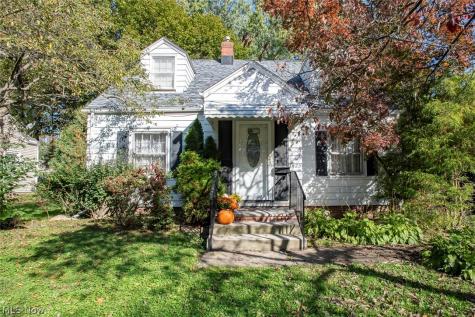 1425 Westvale Avenue Akron OH 44313