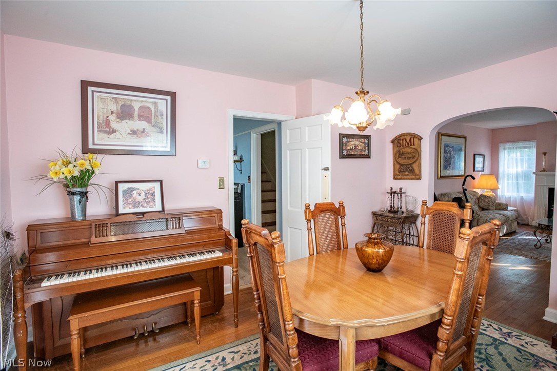 1425 Westvale Avenue Akron OH 44313