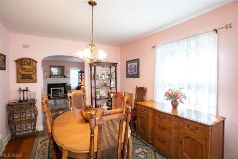 1425 Westvale Avenue Akron OH 44313