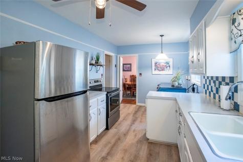 1425 Westvale Avenue Akron OH 44313