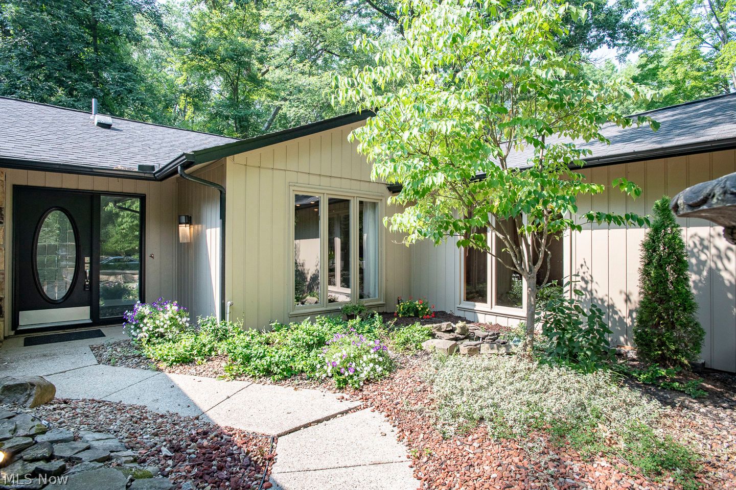 10648 Oak Branch Trail Strongsville OH 44149