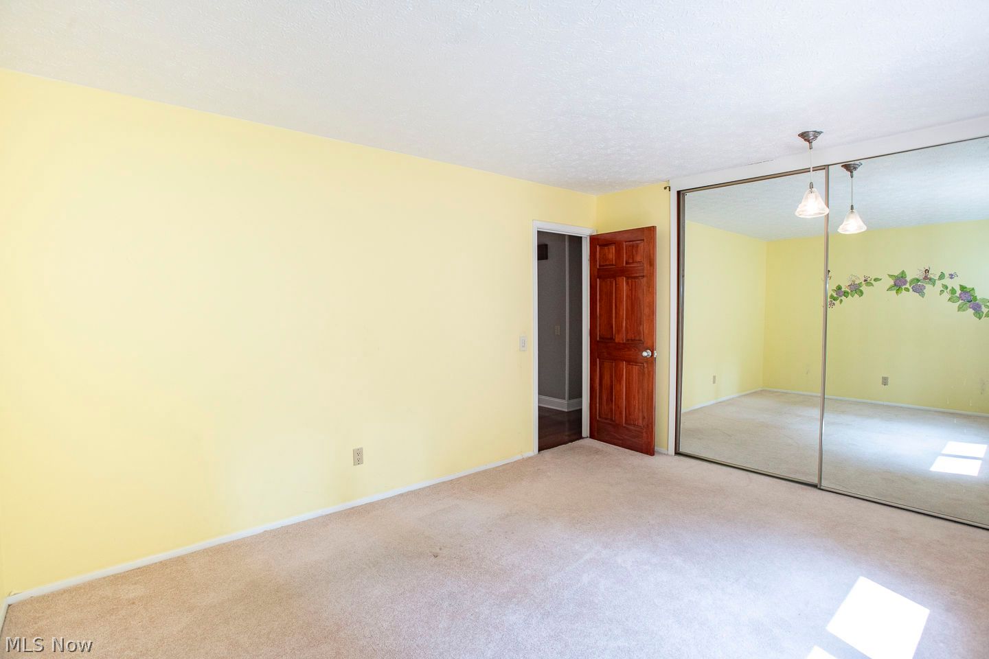 10648 Oak Branch Trail Strongsville OH 44149