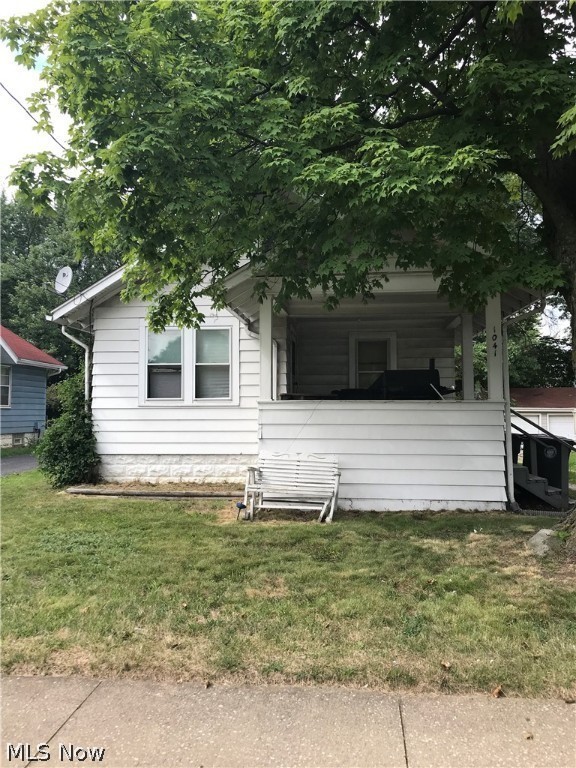 1041 E Archwood Avenue Akron OH 44306
