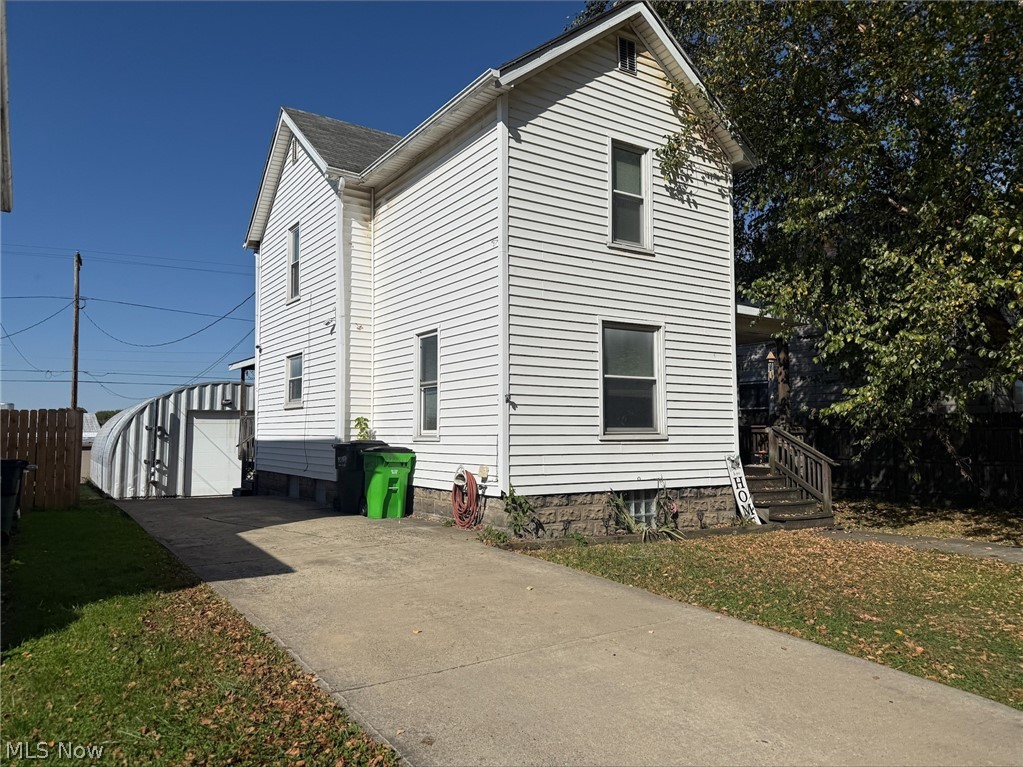137 N 15th Street Coshocton OH 43812