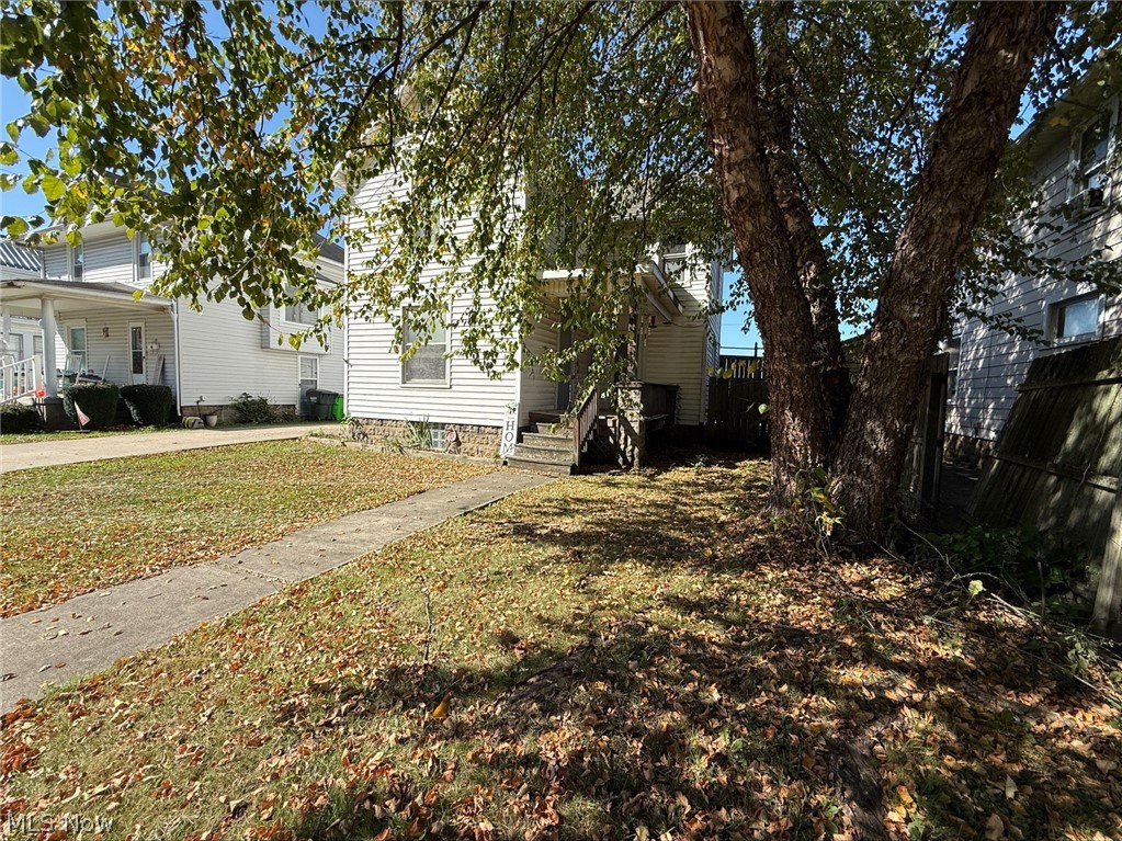 137 N 15th Street Coshocton OH 43812