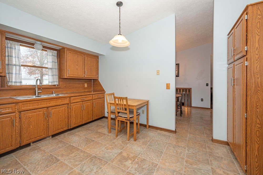 4957 E Calla Road New Middletown OH 44442
