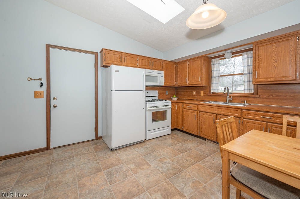 4957 E Calla Road New Middletown OH 44442