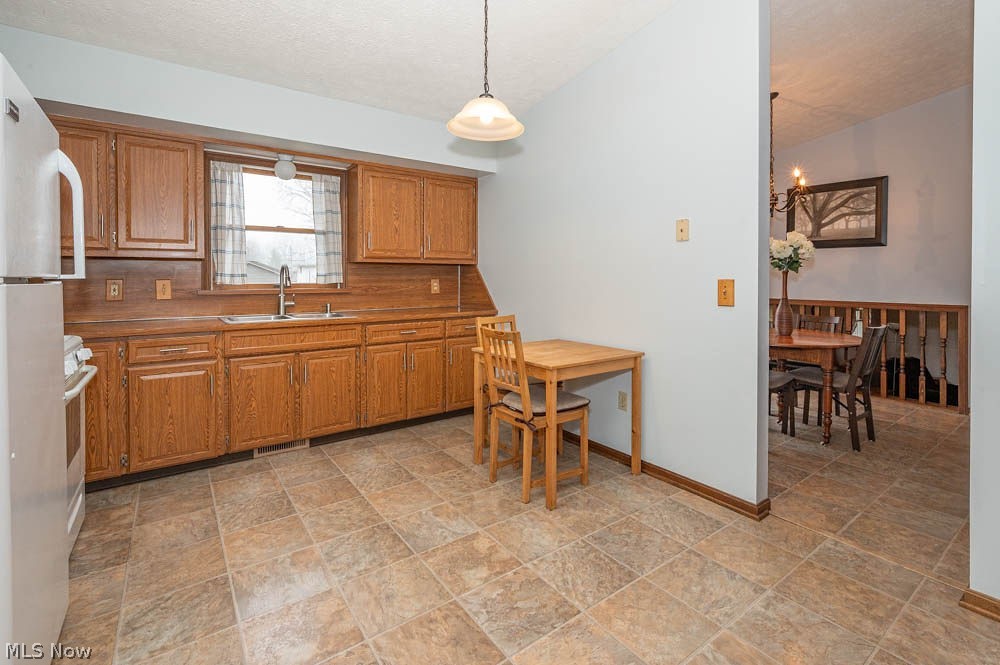 4957 E Calla Road New Middletown OH 44442