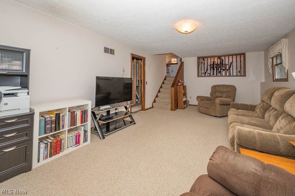 4957 E Calla Road New Middletown OH 44442