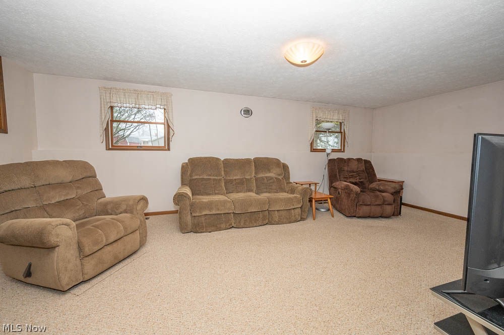 4957 E Calla Road New Middletown OH 44442