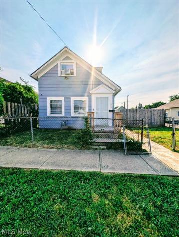 3233 W 52nd Street Cleveland OH 44102