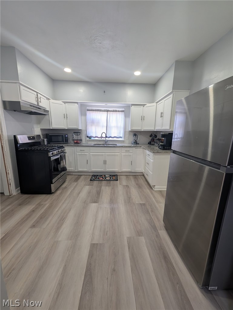3233 W 52nd Street Cleveland OH 44102