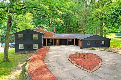 1109 Mansell Drive Youngstown OH 44505