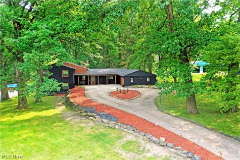 1109 Mansell Drive Youngstown OH 44505
