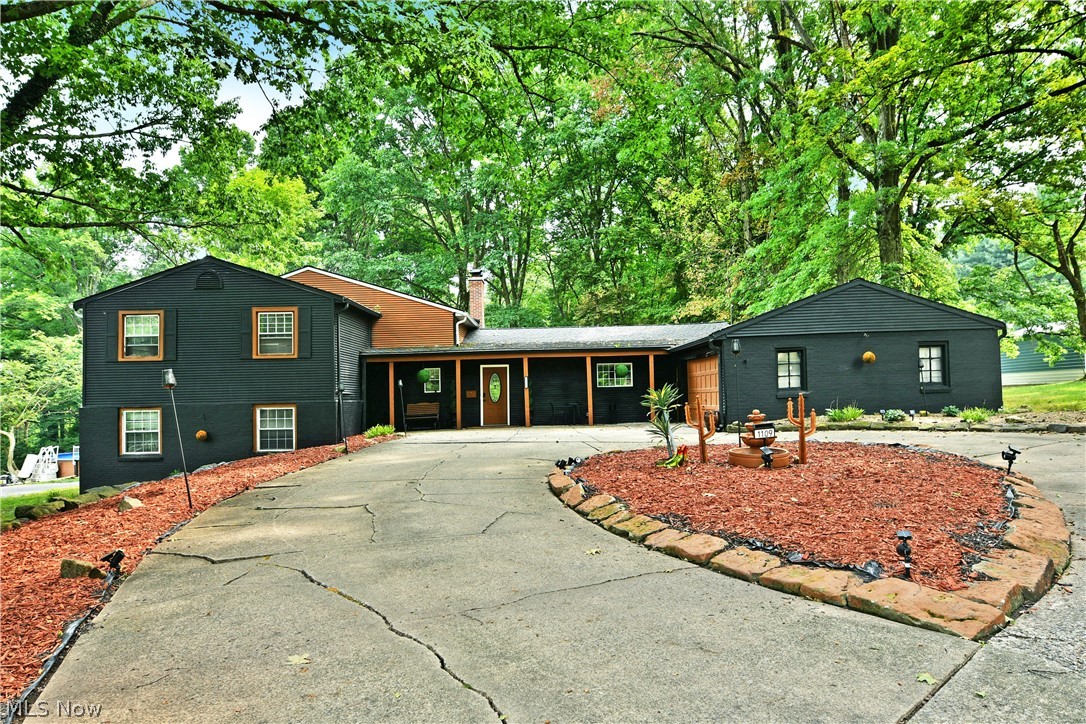 1109 Mansell Drive Youngstown OH 44505