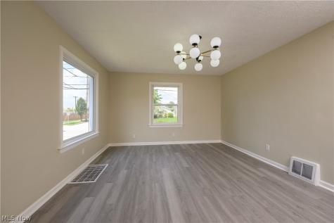 2651 21st Street Cuyahoga Falls OH 44223