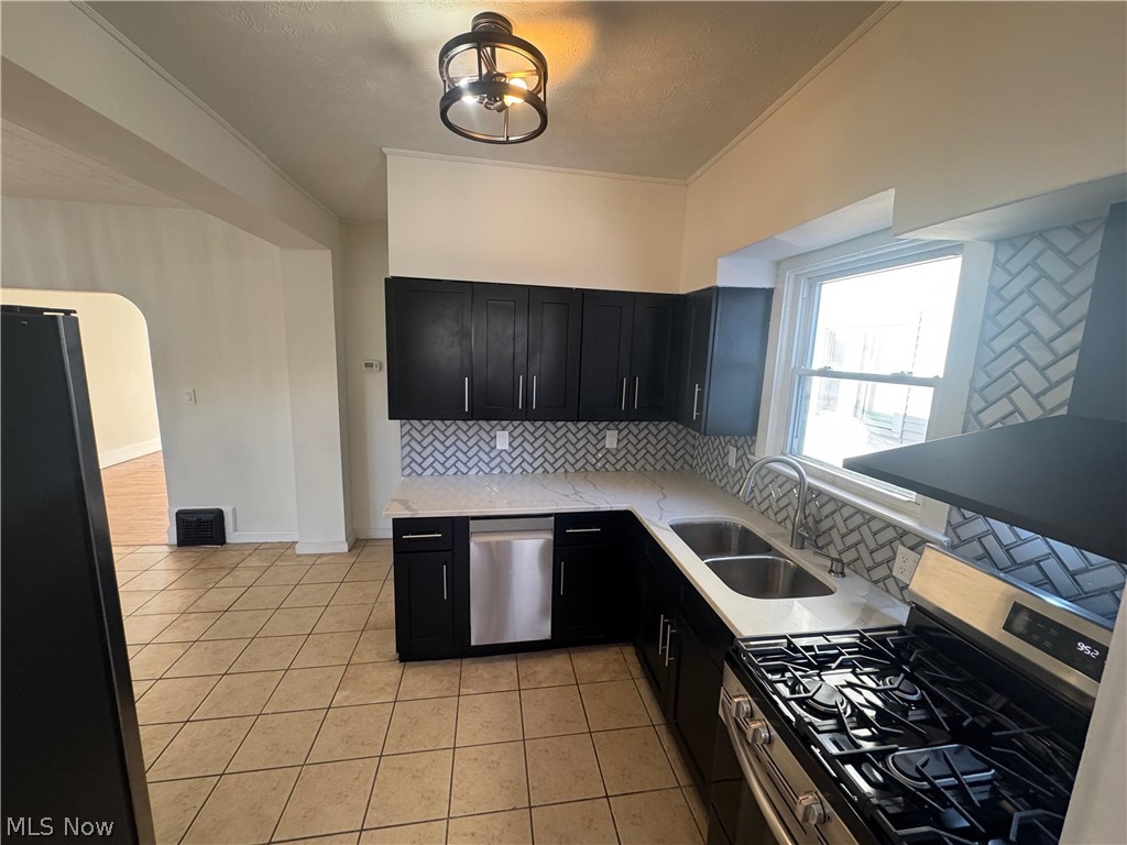 3493 W 118th Street Cleveland OH 44111