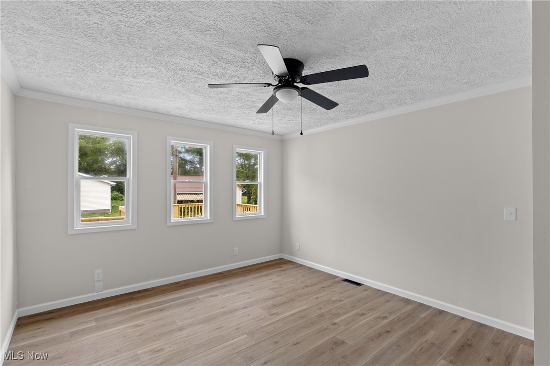 71900 Cope Street Martins Ferry OH 43916
