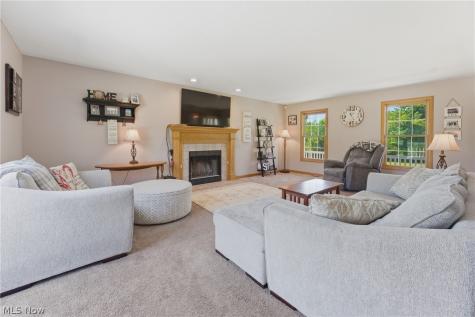 7987 Lisbon St E East Canton OH 44730