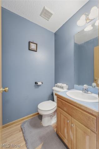 7987 Lisbon St E East Canton OH 44730