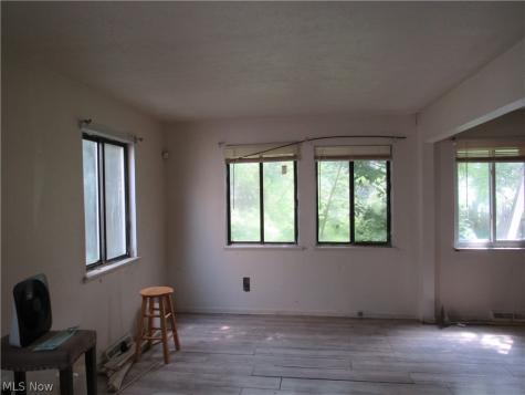 1393 E 89th Street Cleveland OH 44106