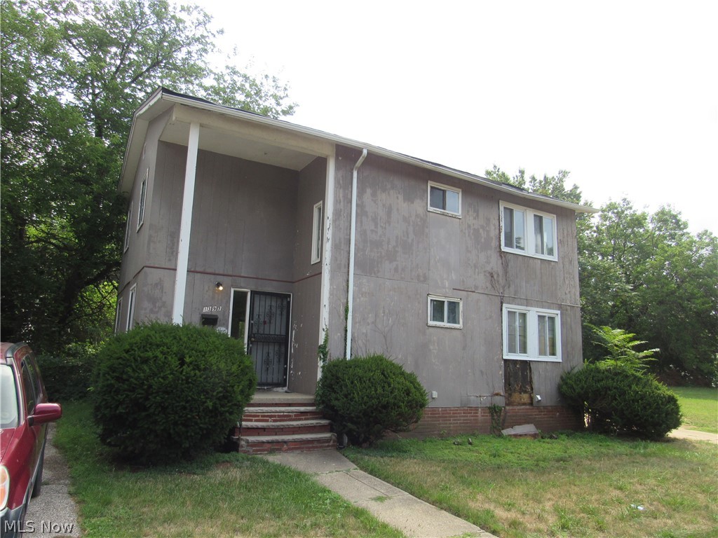 1393 E 89th Street Cleveland OH 44106