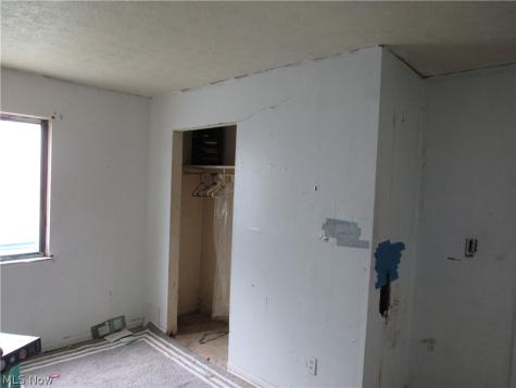 1393 E 89th Street Cleveland OH 44106
