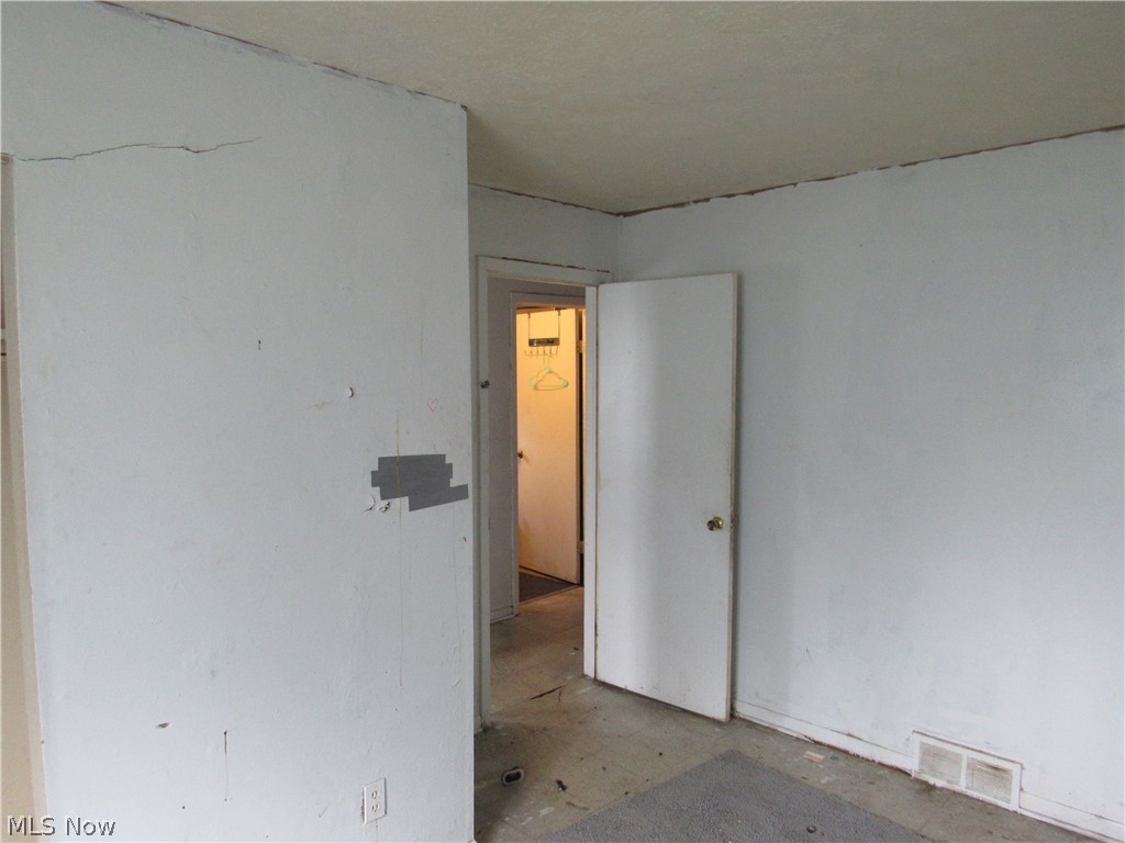 1393 E 89th Street Cleveland OH 44106