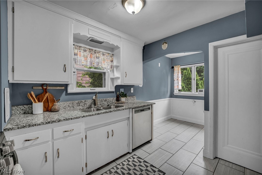 2390 Rinard Road Cleveland Heights OH 44118