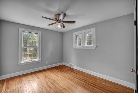2390 Rinard Road Cleveland Heights OH 44118
