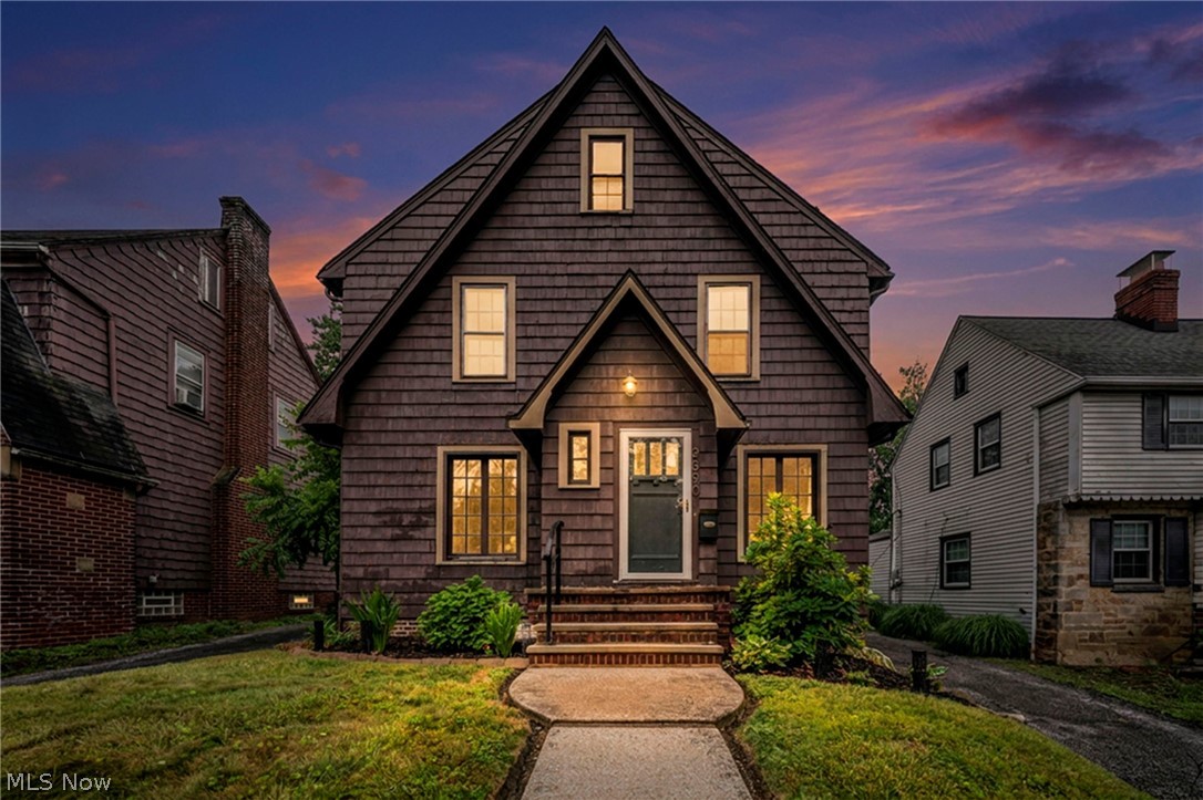 2390 Rinard Road Cleveland Heights OH 44118