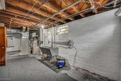 2390 Rinard Road Cleveland Heights OH 44118