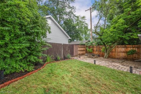 2390 Rinard Road Cleveland Heights OH 44118