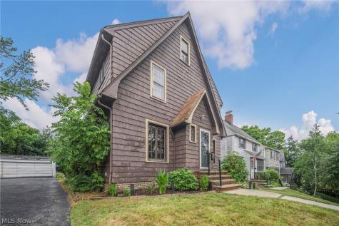2390 Rinard Road Cleveland Heights OH 44118