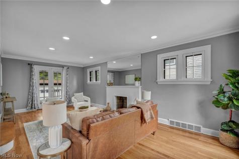 2390 Rinard Road Cleveland Heights OH 44118