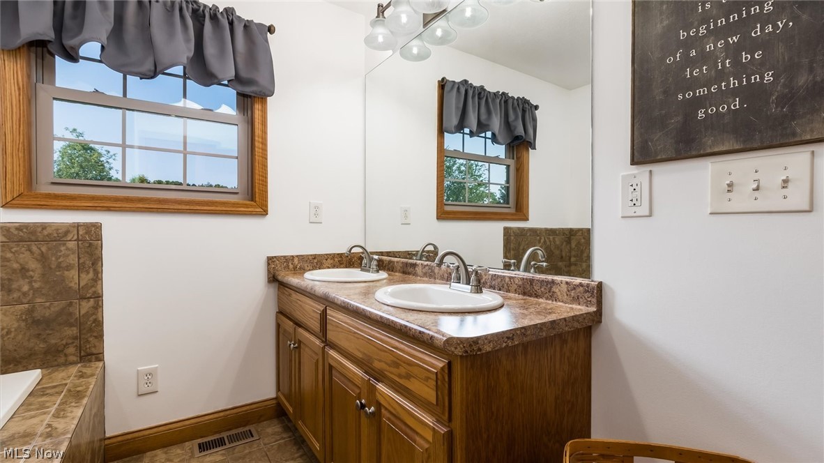 3580 Hayfield Road Dresden OH 43821